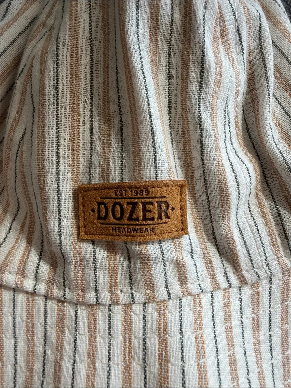 NWT Dozer floppy hat “Collier” oatmeal color size 0-12m 50+ UPF sun protection